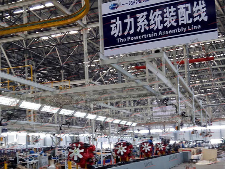 卡車發動機裝配線